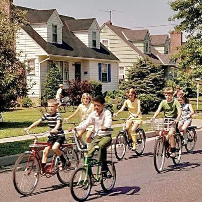 15 Photos Of The Good Life In 1976